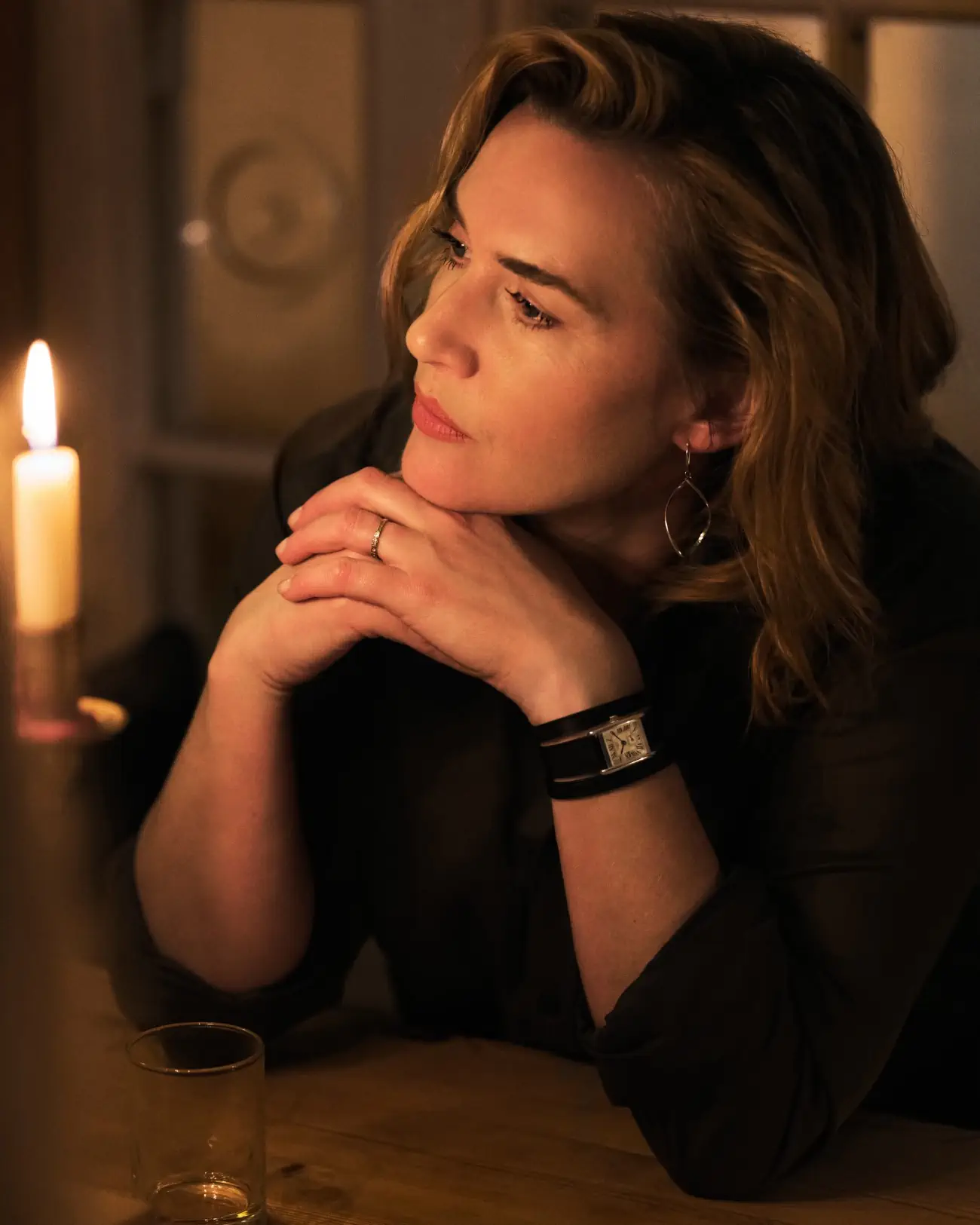 Kate Winslet channels timeless elegance in the new Longines Mini DolceVita campaign