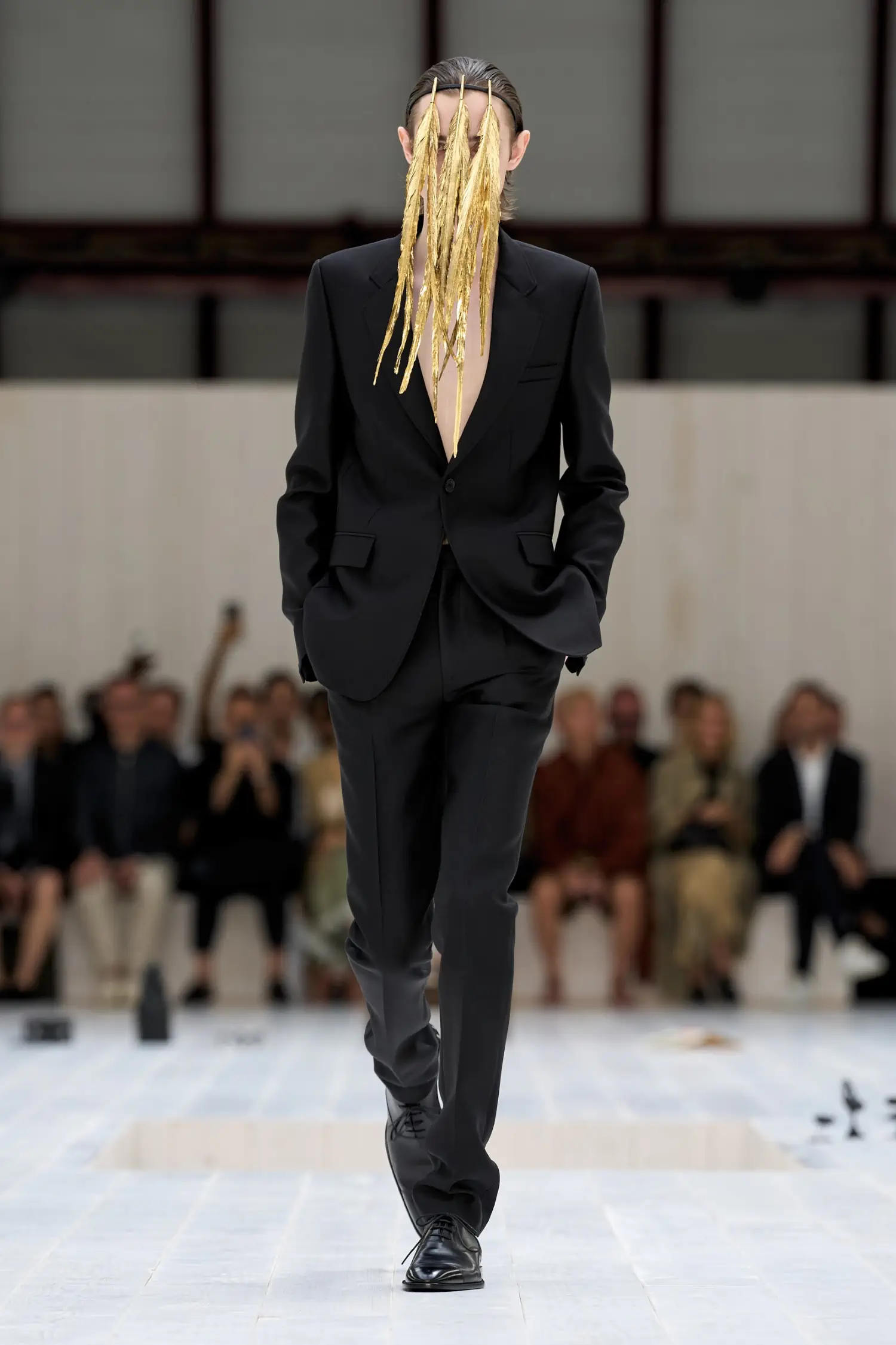 Loewe Spring-Summer 2025 - Paris Fashion Week Men’s