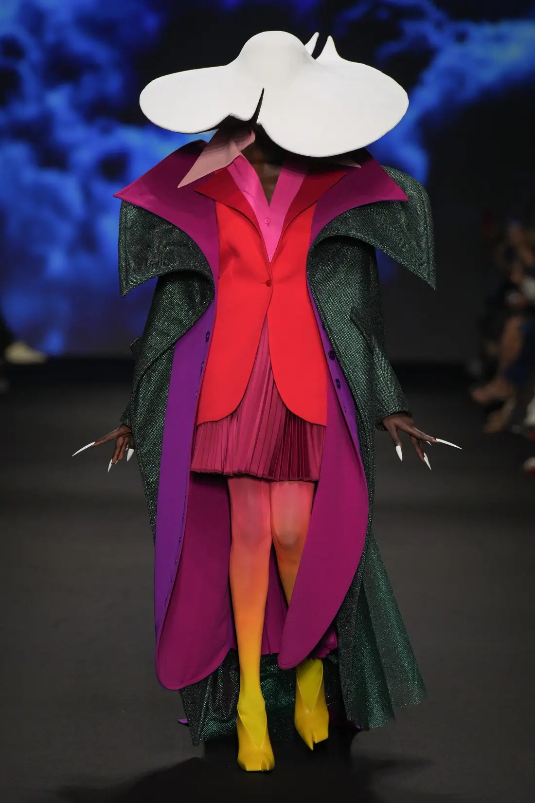 Robert Wun Haute Couture Fall-Winter 2024